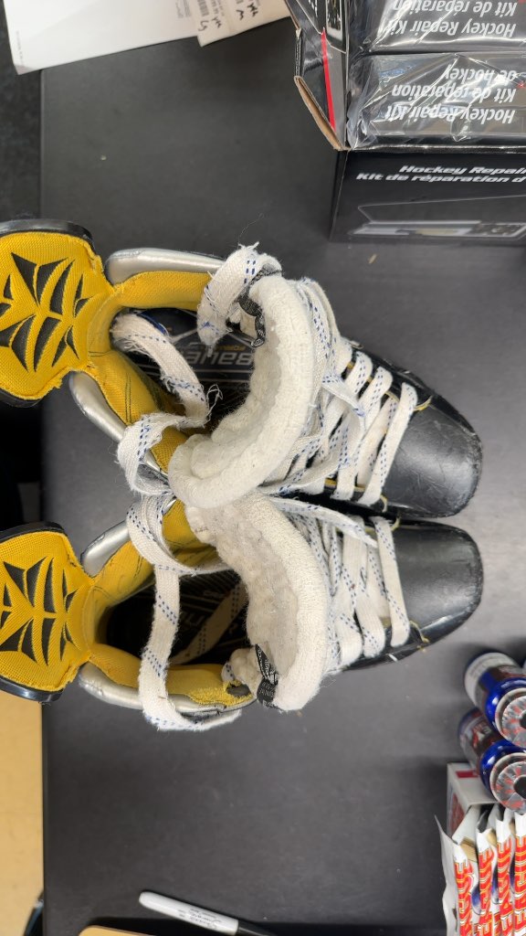 Bauer Supreme Ignite Pro Hockey Skates - Size 7-used in decent shap