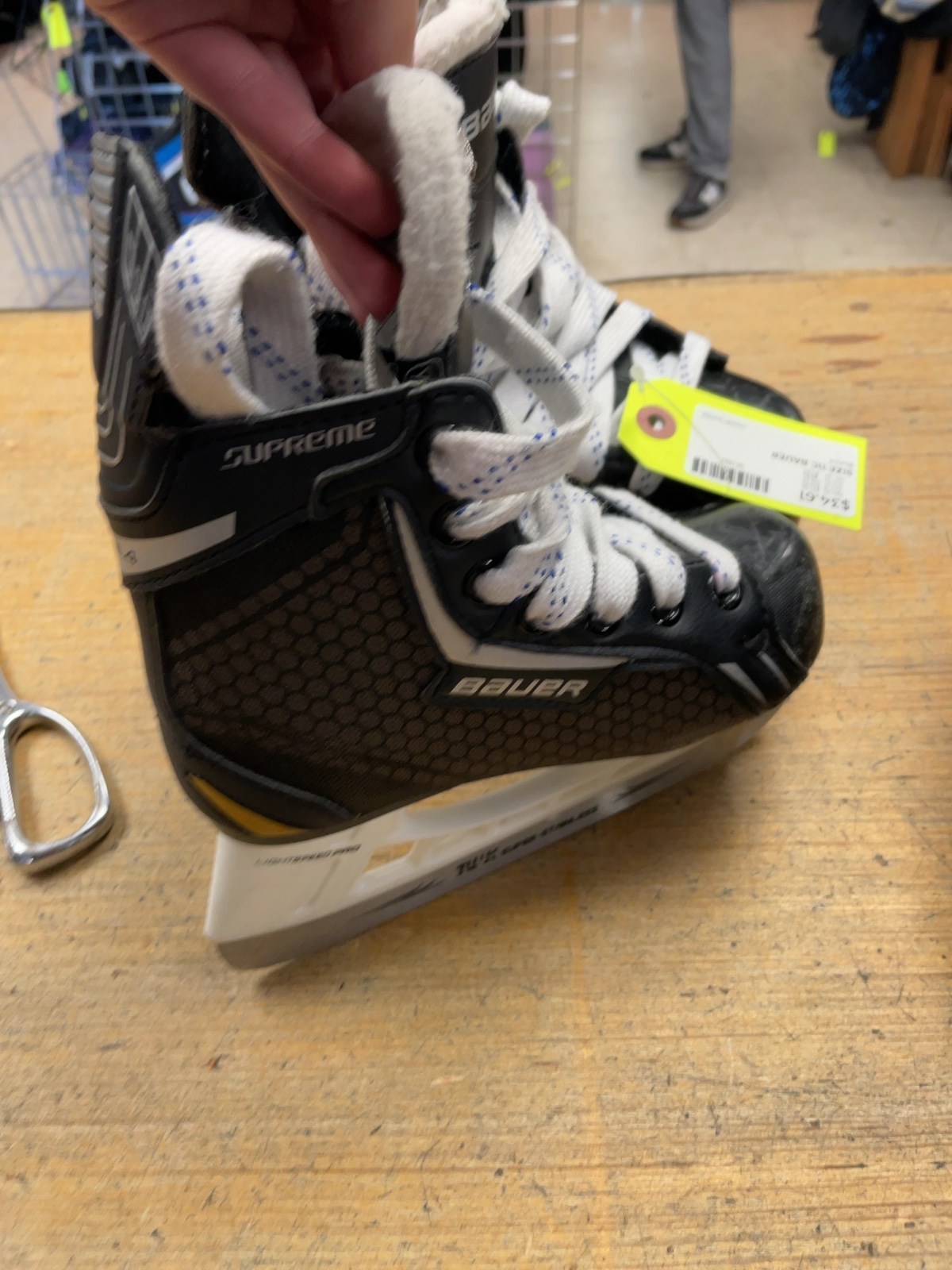Bauer Supreme One.4 Size 11C Hockey Skates