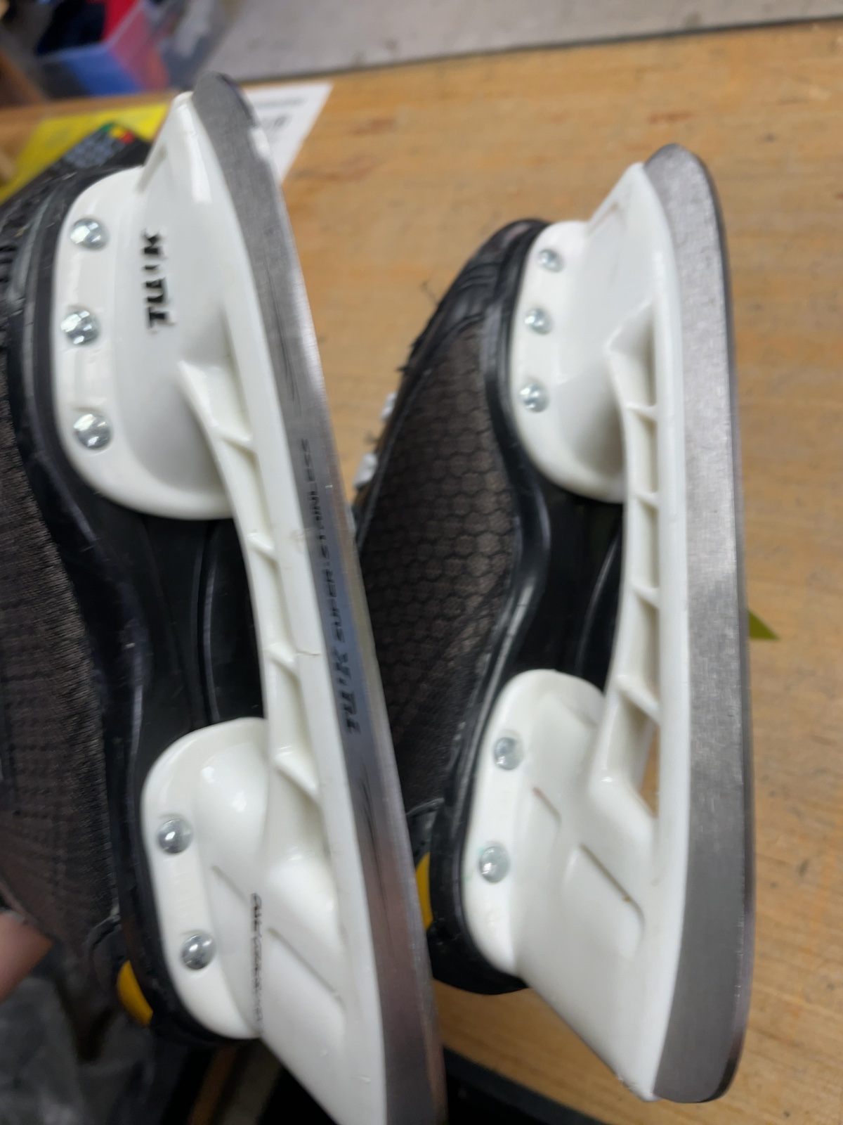 Bauer Supreme One.4 Size 11C Hockey Skates