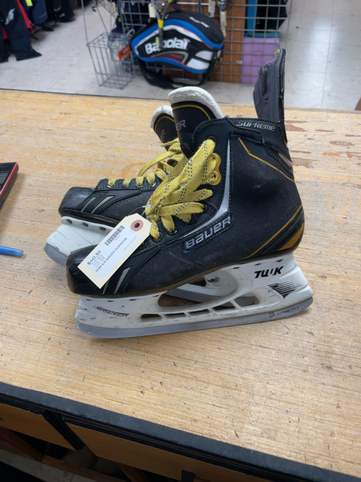 Bauer Supreme Size 6.5 Hockey Skates