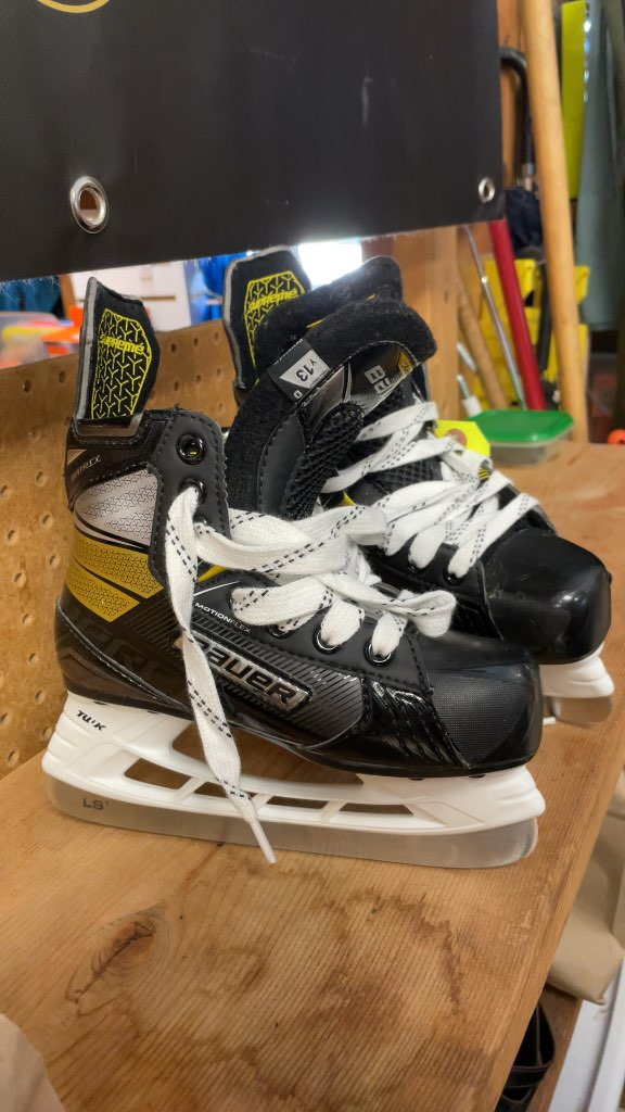 Bauer Supreme Youth Hockey Skates - Size 13C