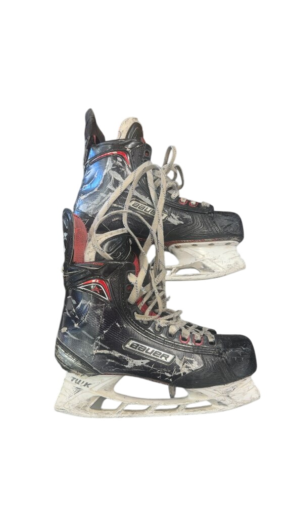 Bauer Vapor 1X Ice Hockey Skates Used Black/Red size 8
Pro skates beat up but still usable and structure to the boot. With superfeet insoles - image 1