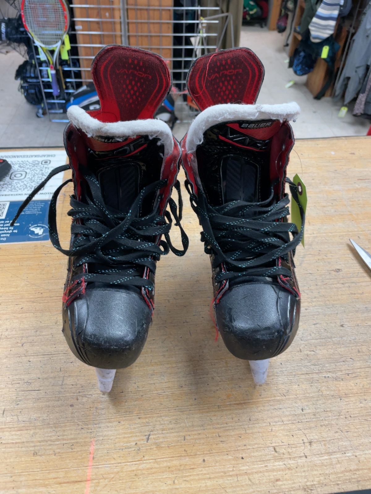 Bauer Vapor X2.7 Size 4.5 Hockey Skates
