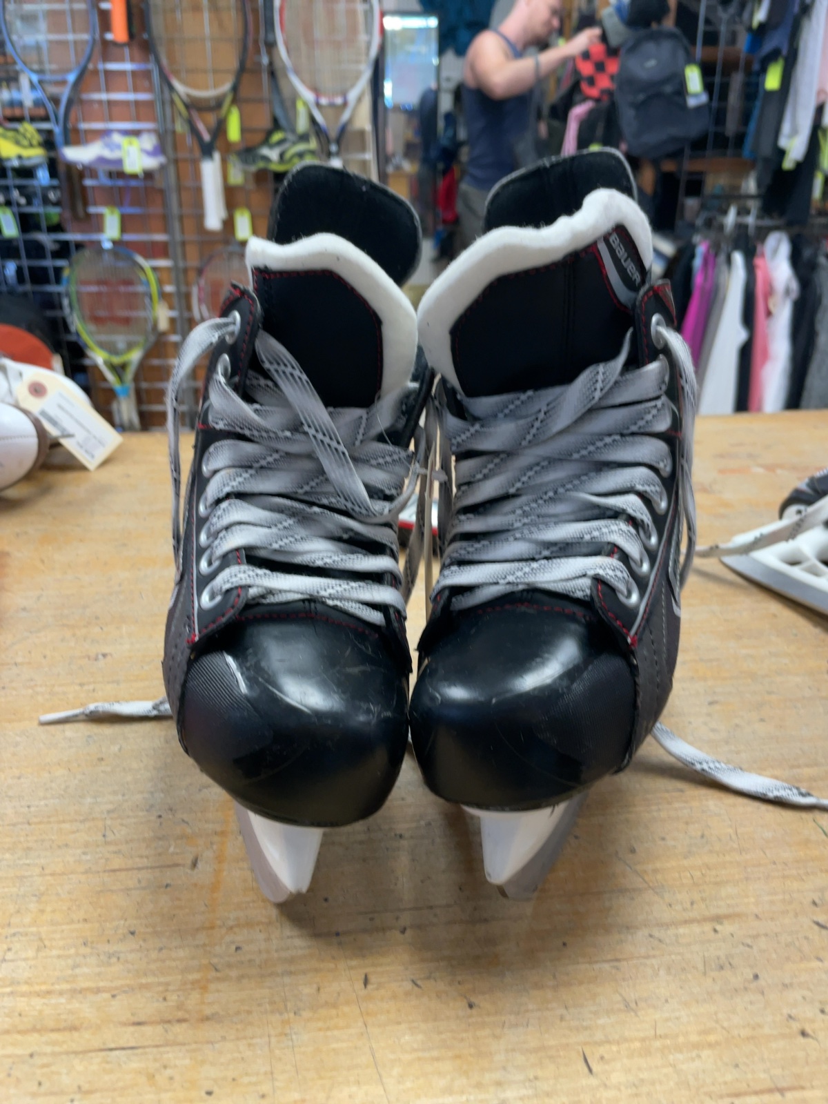 Bauer Vapor X4.0 Size 12C Hockey Skates - image 1