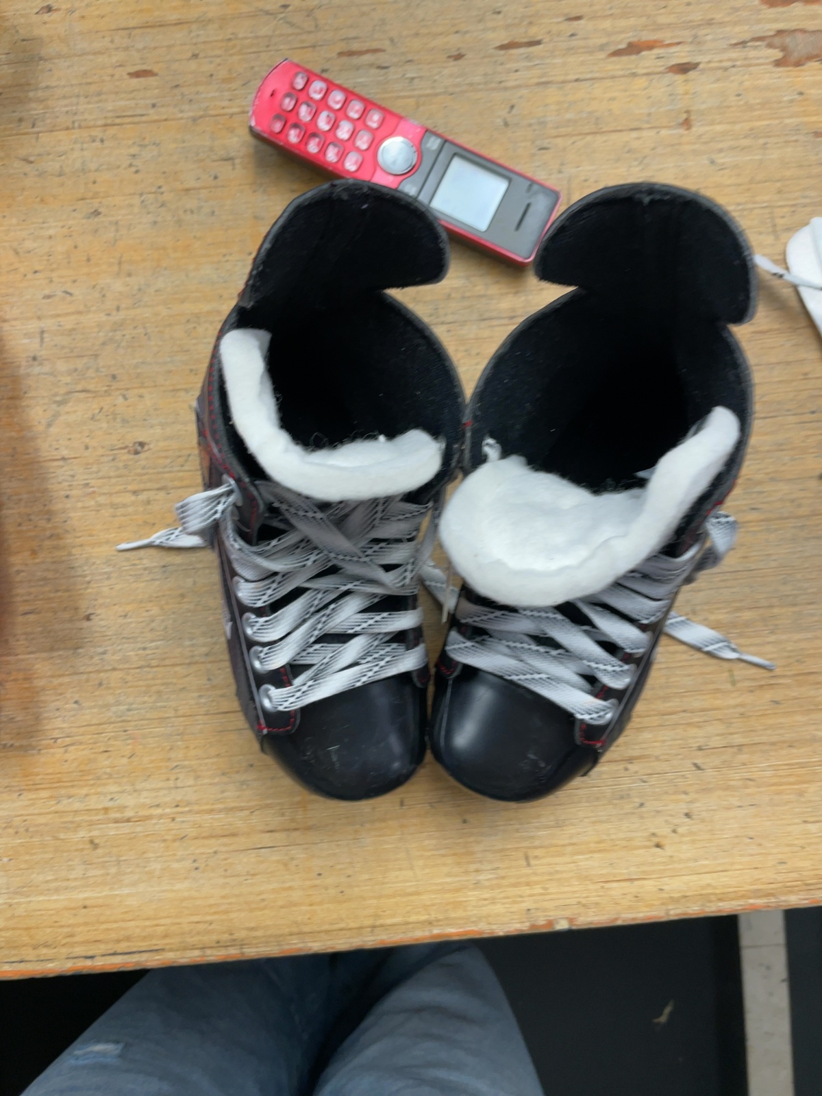 Bauer Vapor X4.0 Size 12C Hockey Skates