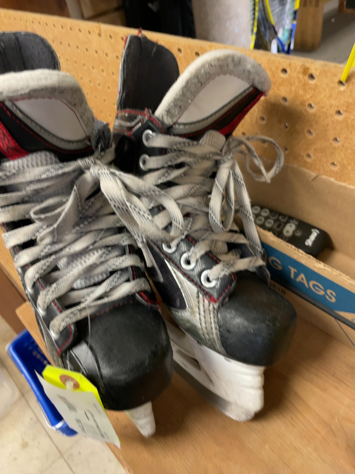 Bauer Vapor X60 Size 1.5 Hockey Skates