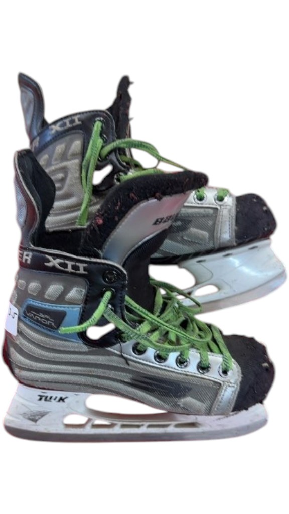 Bauer Vapor XII Hockey Skates Used Size 3.5 - image 1