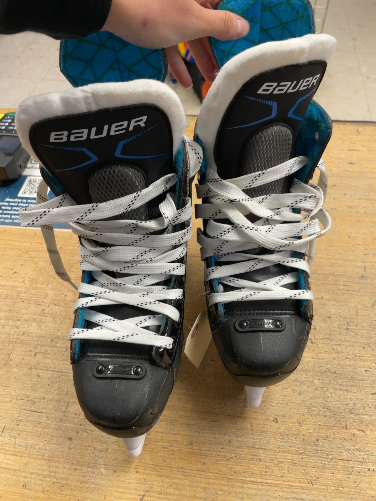 Bauer XLP Size 3 Hockey Skates