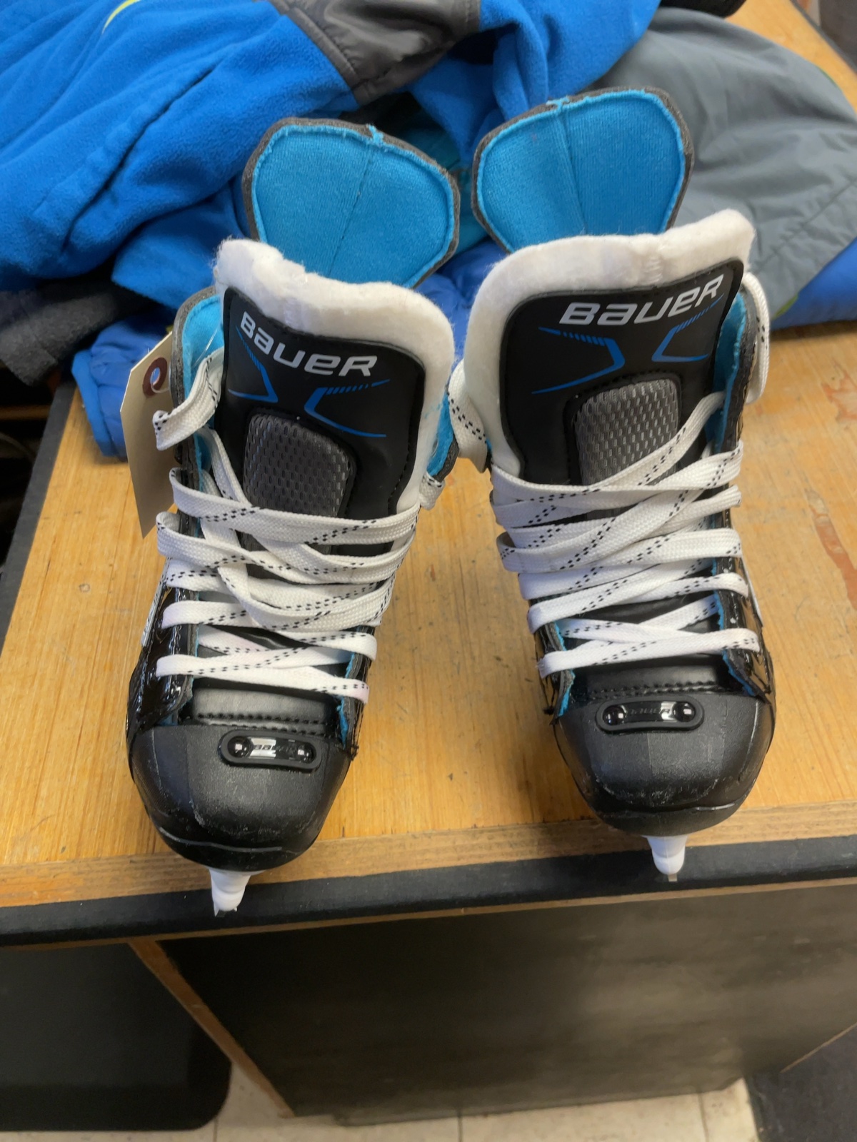 Bauer XLP Size 9C Hockey Skates
