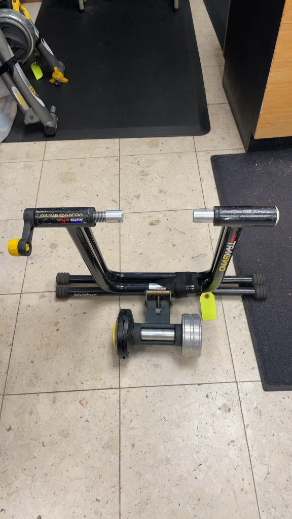 Blackburn Mag Trakstand Bike Trainer