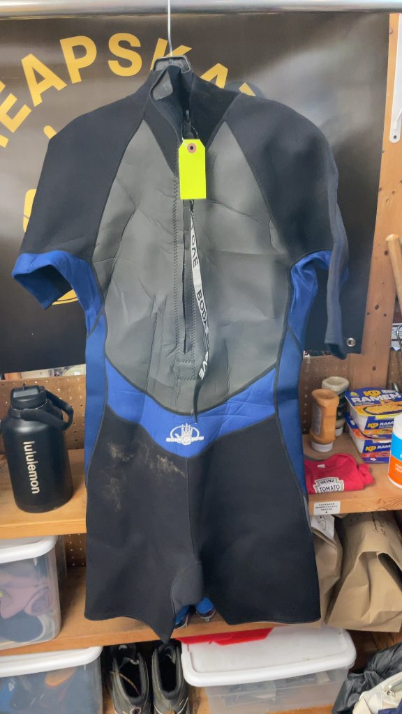 Body Glove Velocity 2/02mm Men's XL Shorty Wetsuit