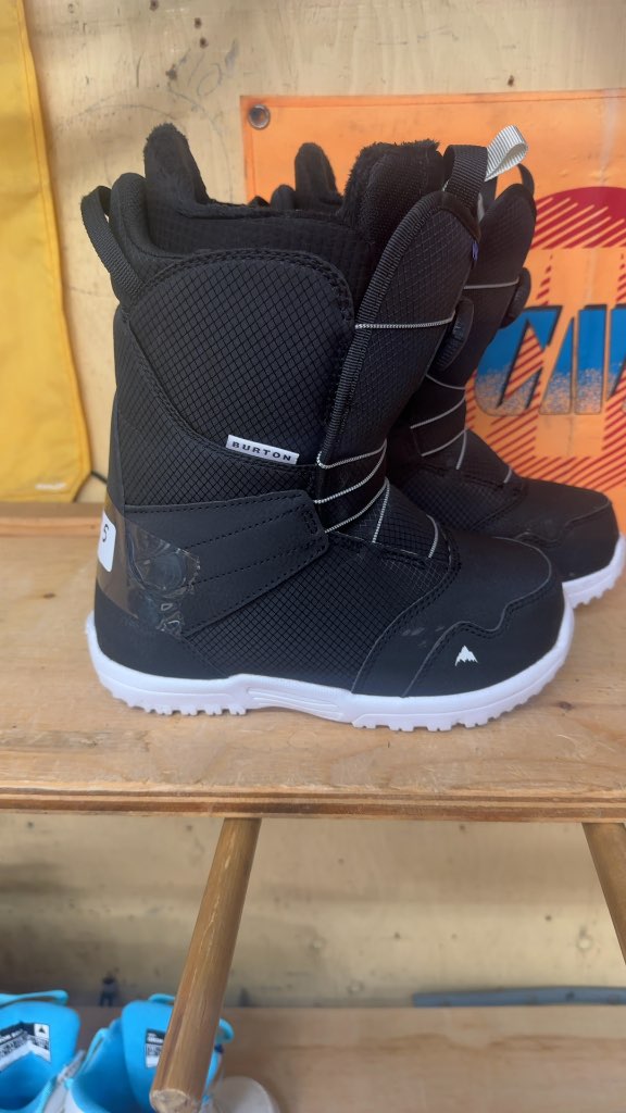 Burton Snowboard Boots Smalls BOA Used Size 5