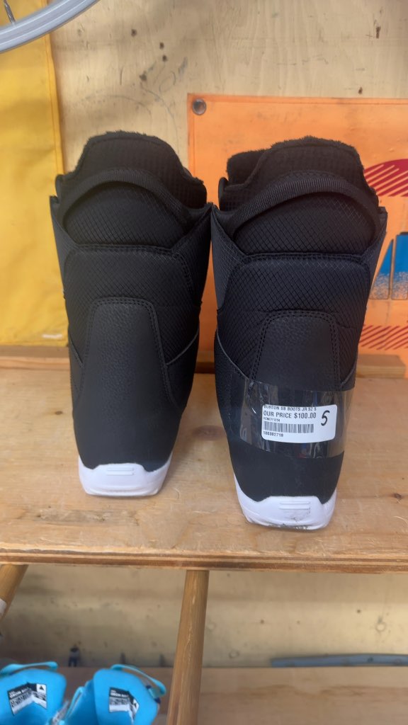 Burton Snowboard Boots Smalls BOA Used Size 5