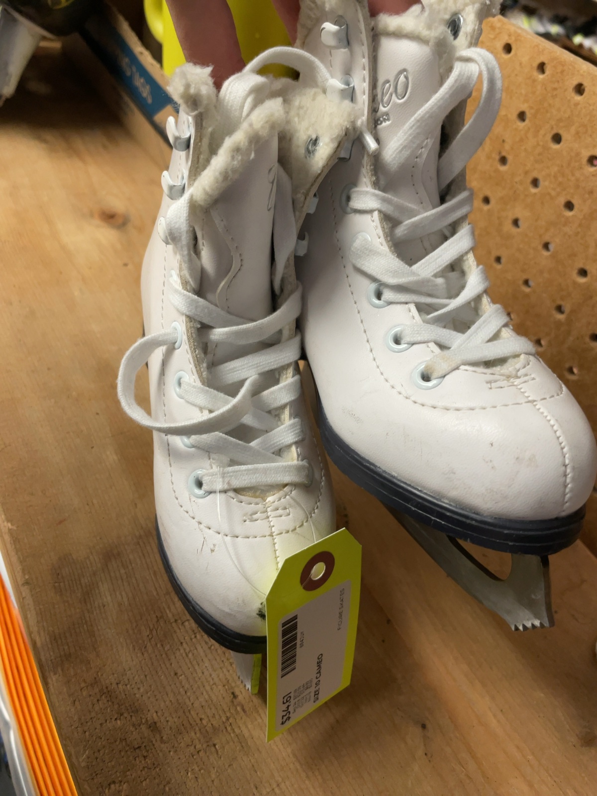 Cameo Figure Skates Size 10 White