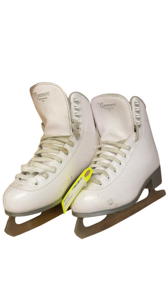 Cameo Figure Skates - Size 5
