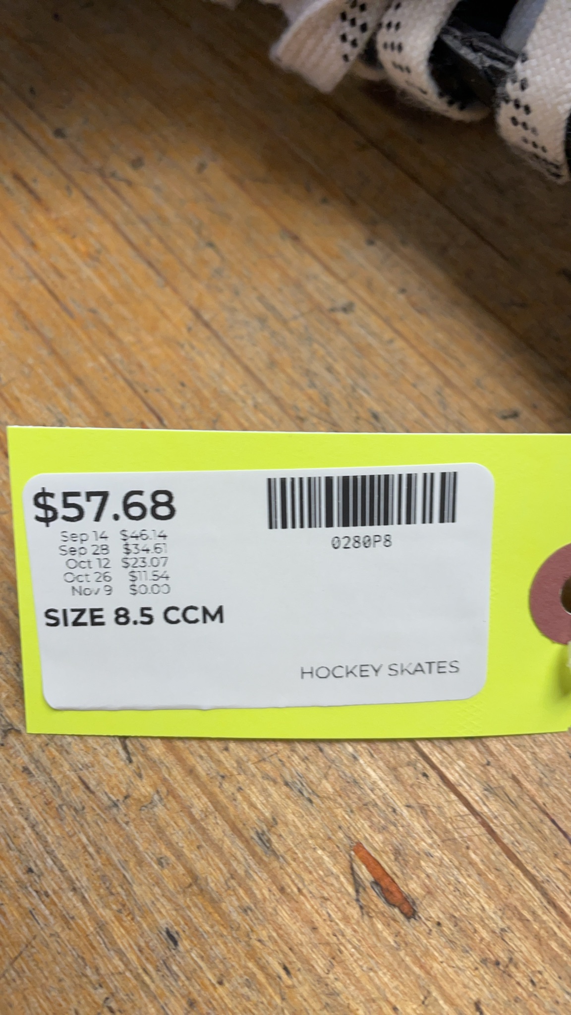 CCM 50K Size 8.5 Hockey Skates