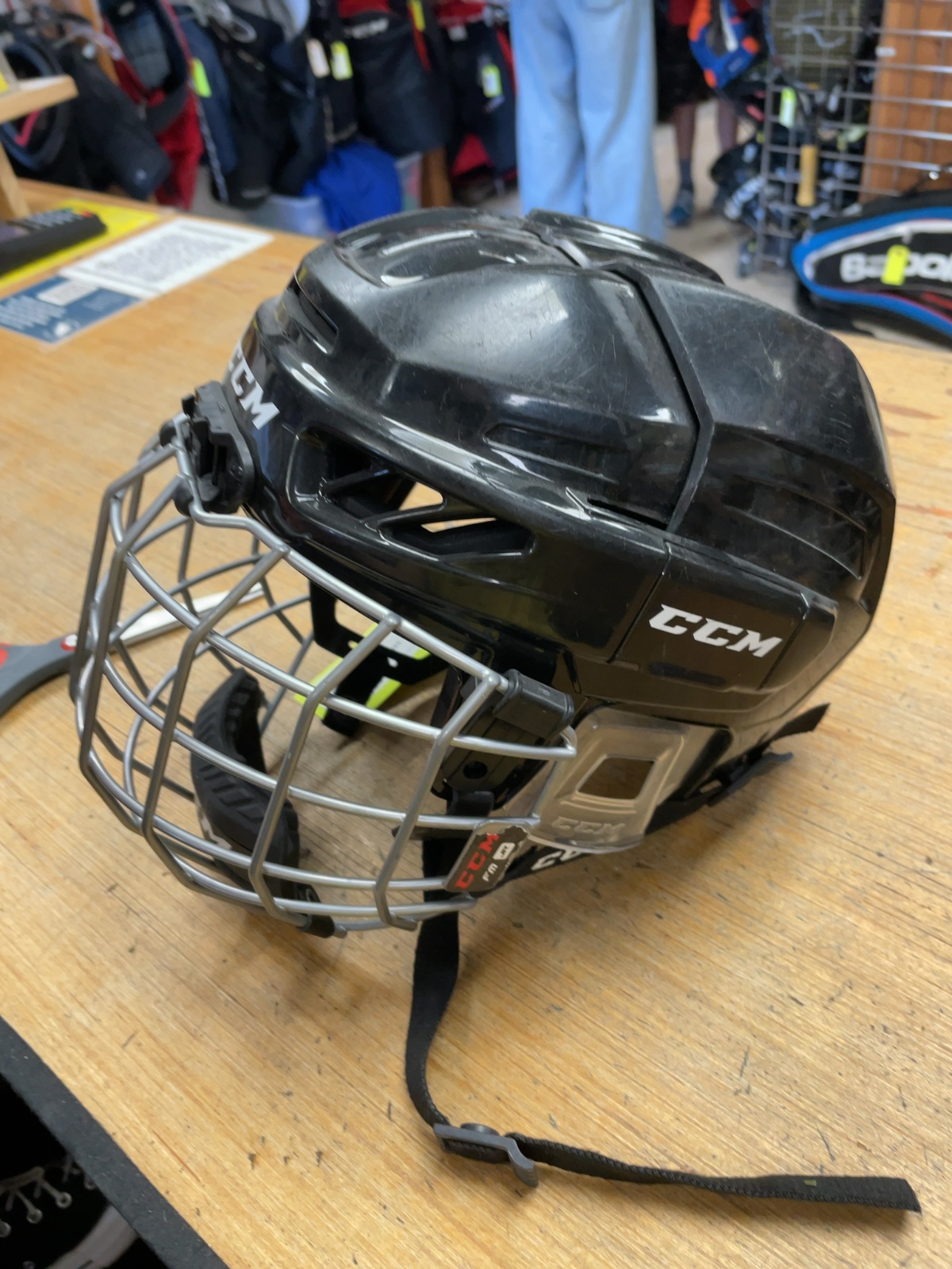 CCM FL3DS JR 50-56cm Black Hockey Helmet with Cage