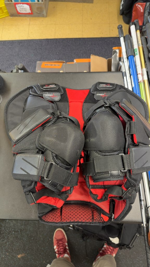 CCM Goalie Chest and Arm Protector E-Flex Extreme E1.9 Used Intermediate S-M