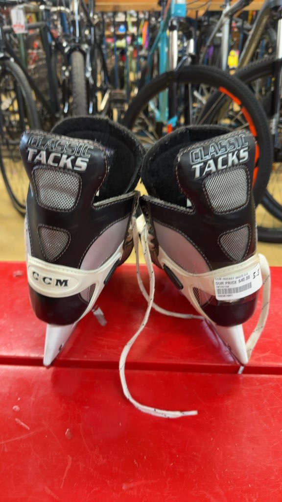 CCM Hockey Skates Classic Tacks Used Size 5.5