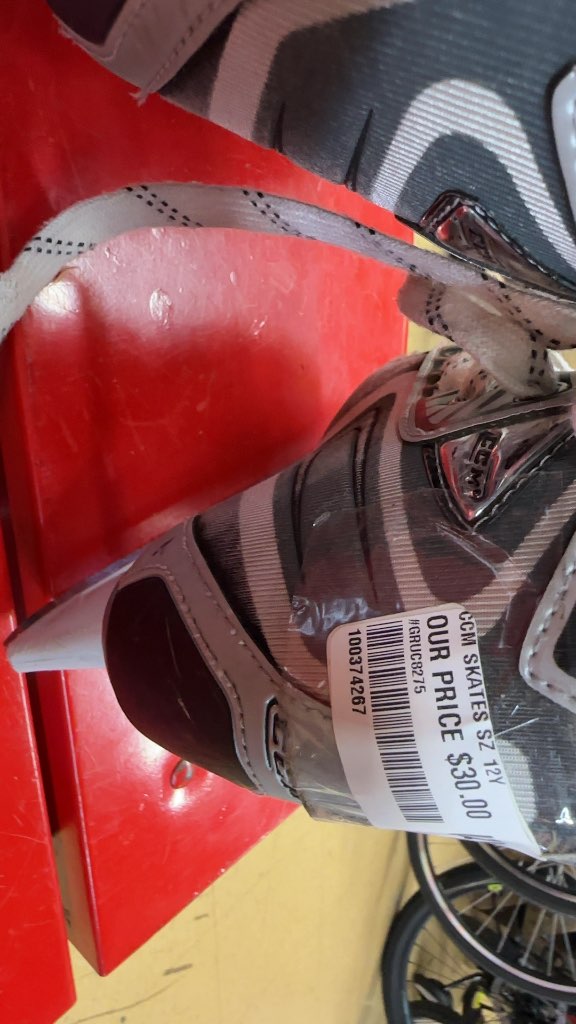 CCM Hockey Skates Custom 01 Used 12Y
