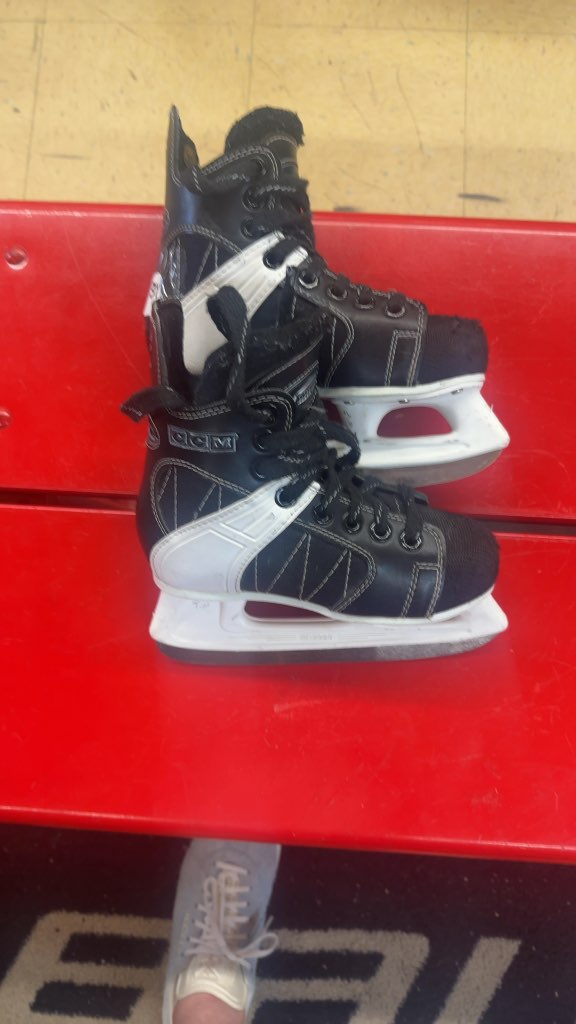 CCM Intruder 55 Hockey Skates Used Size 13Y