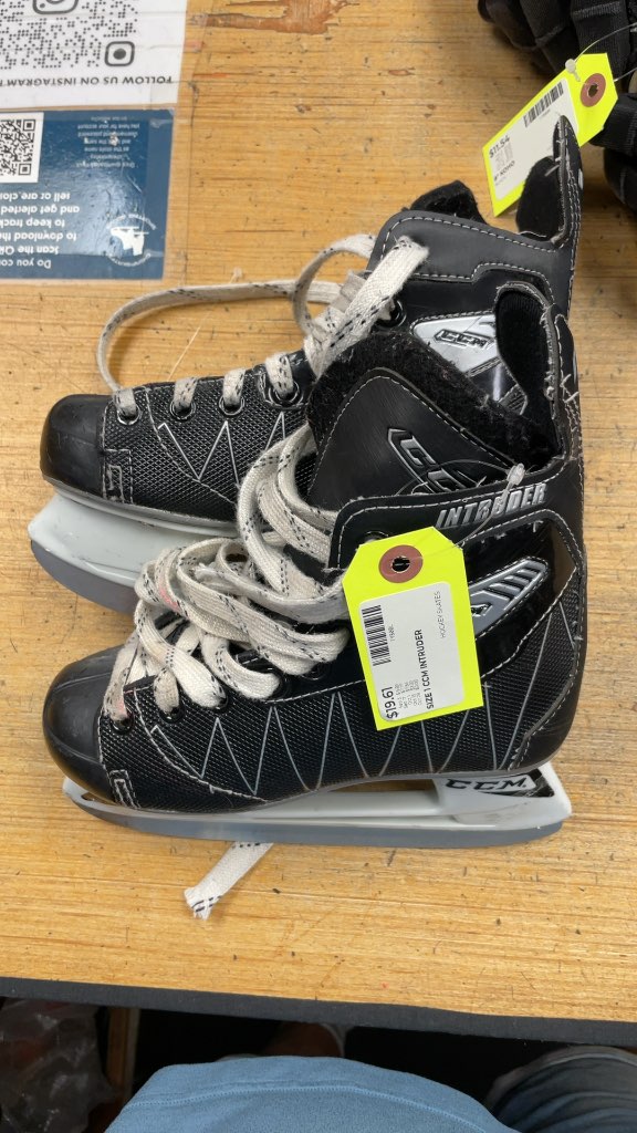 CCM Intruder Hockey Skates - Size 1