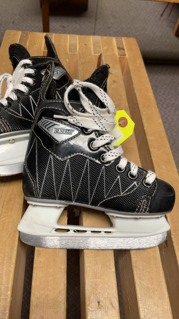 CCM Intruder Hockey Skates - Size 9C