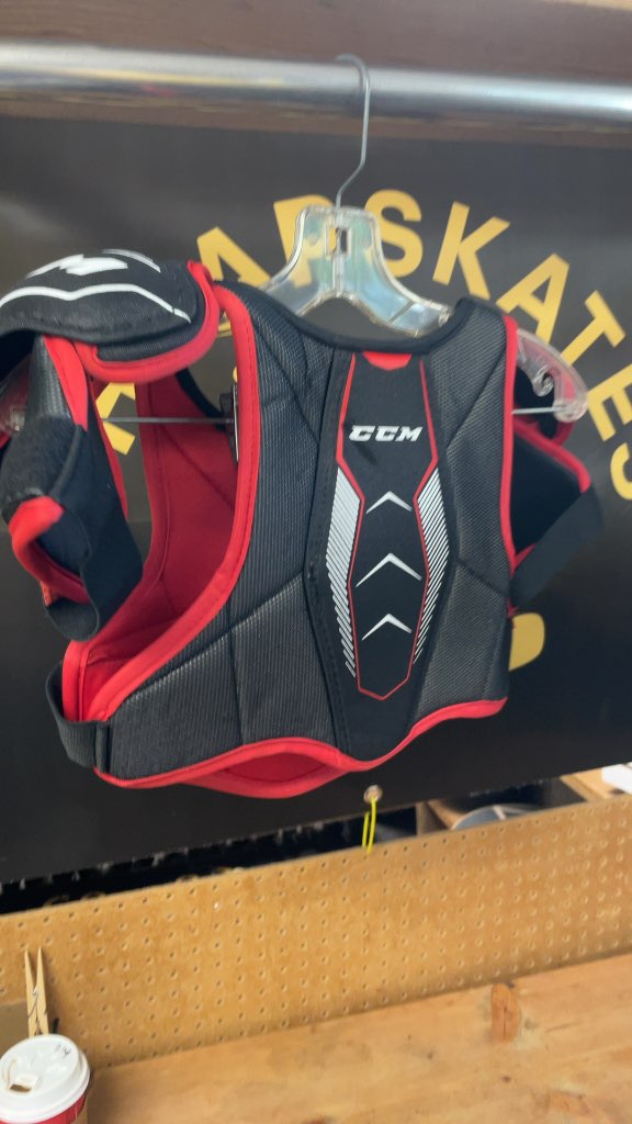 CCM JetSpeed FT350 Junior Hockey Shoulder Pads