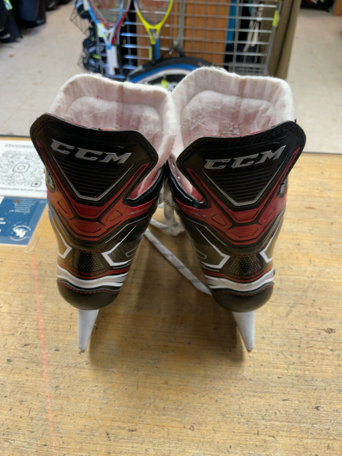 CCM JetSpeed FT460 Size 5 Hockey Skates