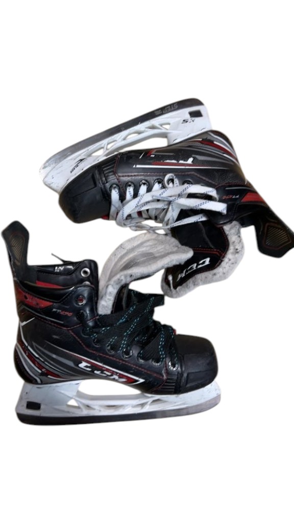 CCM JetSpeed FT470 Ice Hockey Skates Used Size 6 - image 1