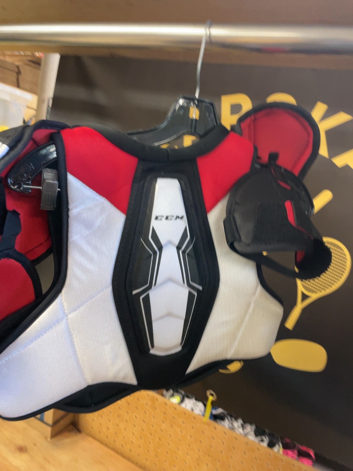 CCM JetSpeed FT475 Senior Small Hockey Shoulder Pads