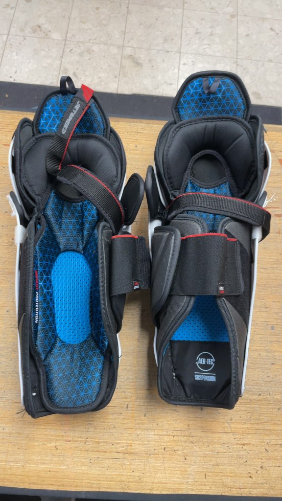 CCM JetSpeed FT8 Pro Hockey Shin Pads - 14"