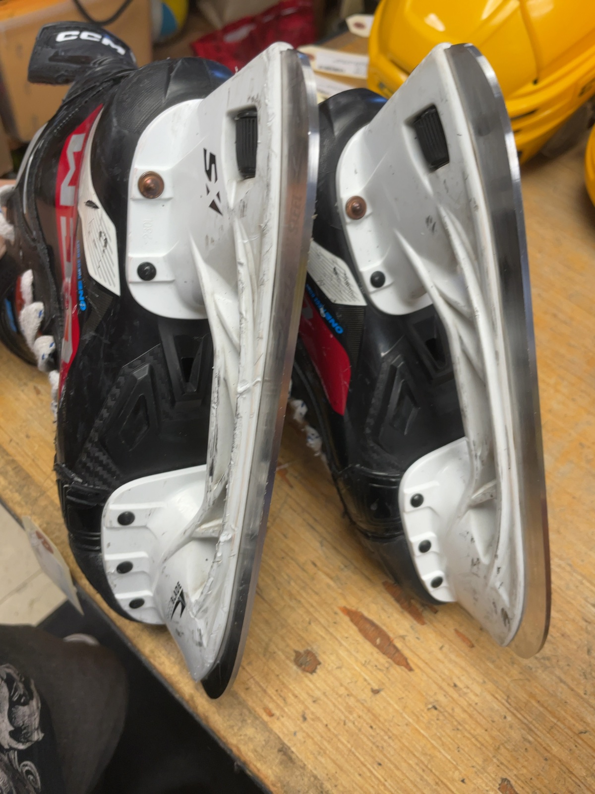 CCM JetSpeed Size 3 Hockey Skates