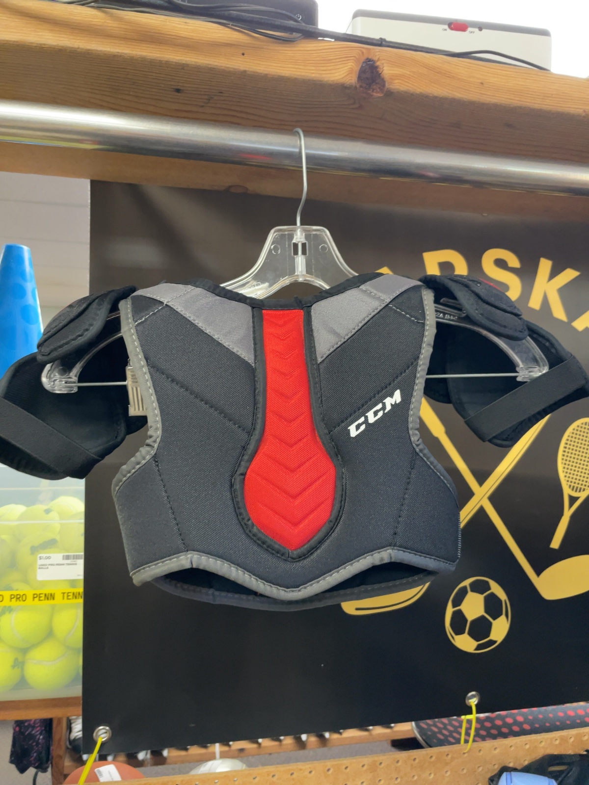 CCM Quicklite Youth Small Hockey Shoulder Pads