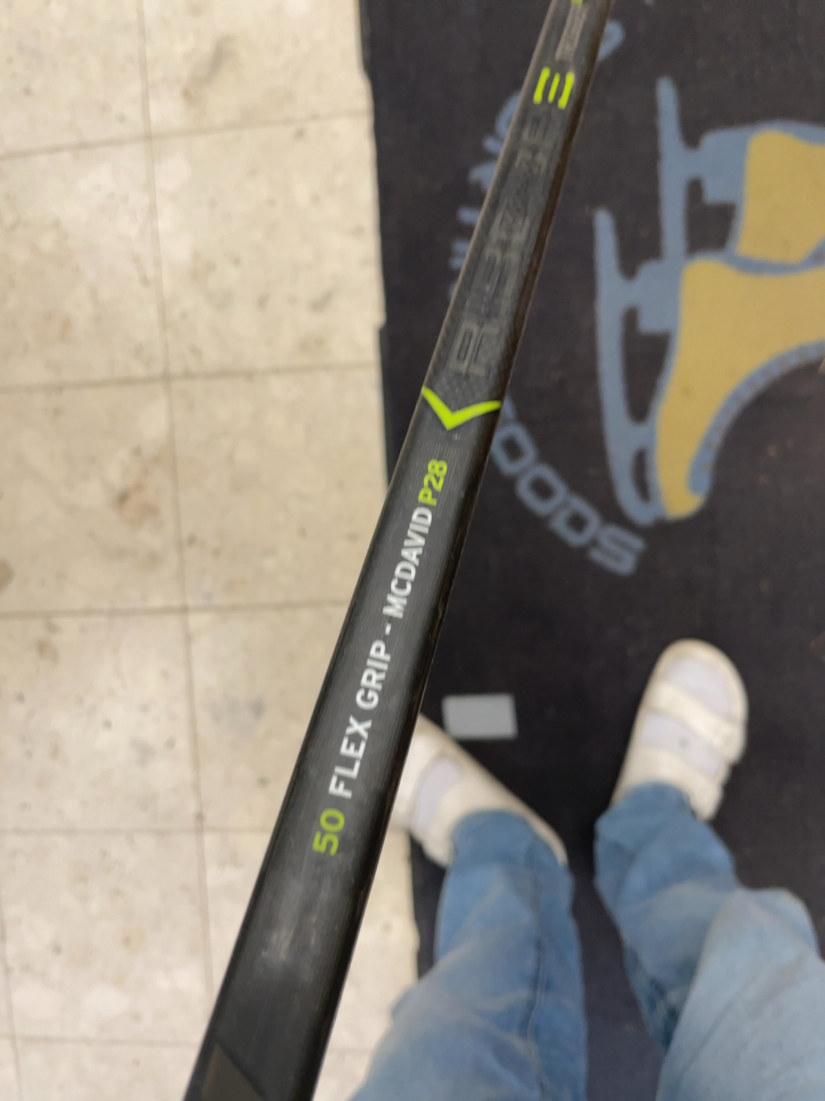 CCM Ribcor Junior 50 Flex LH McDavid P28 Hockey Stick