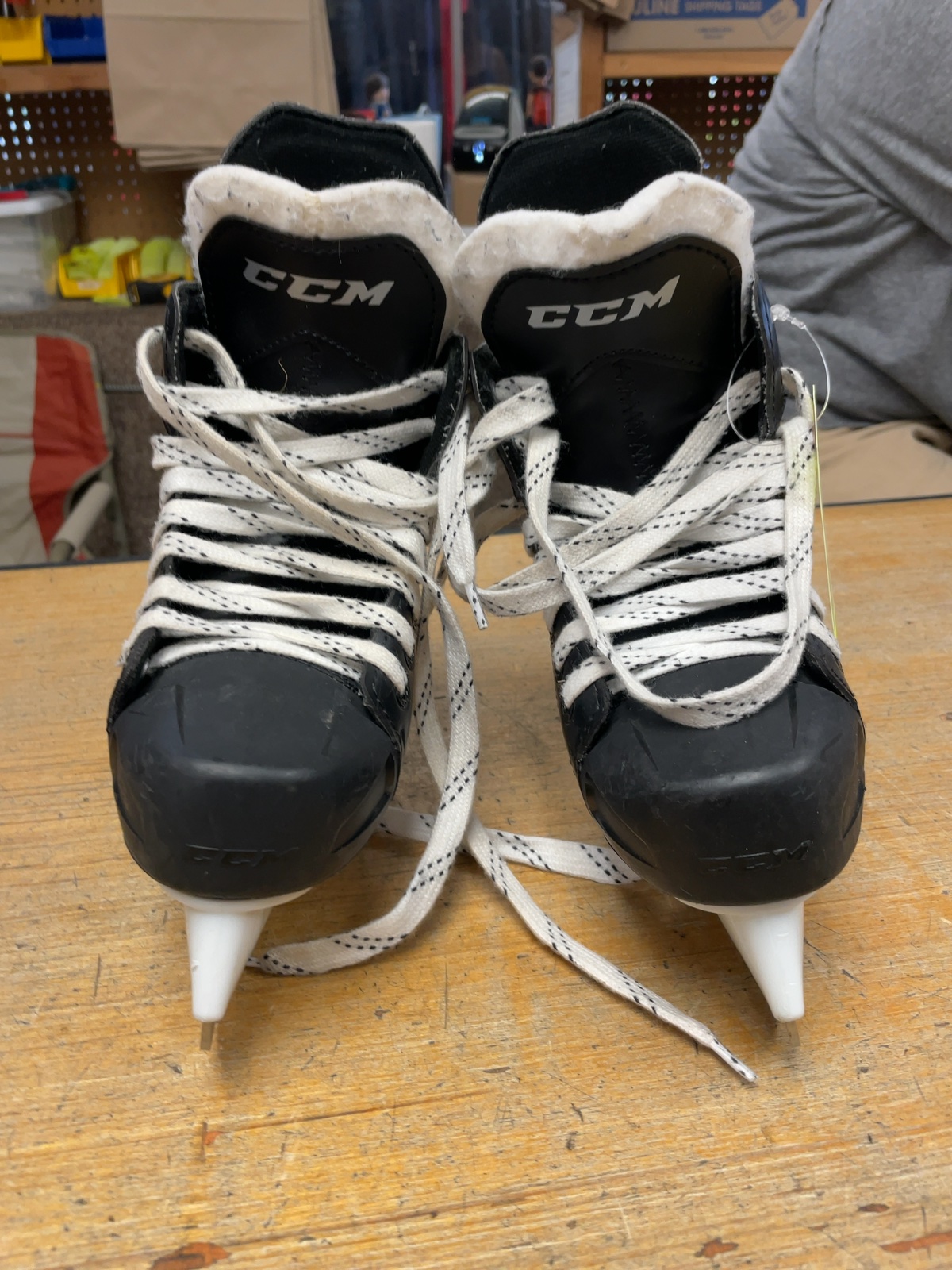 CCM Ribcor XT Size 1 Hockey Skates