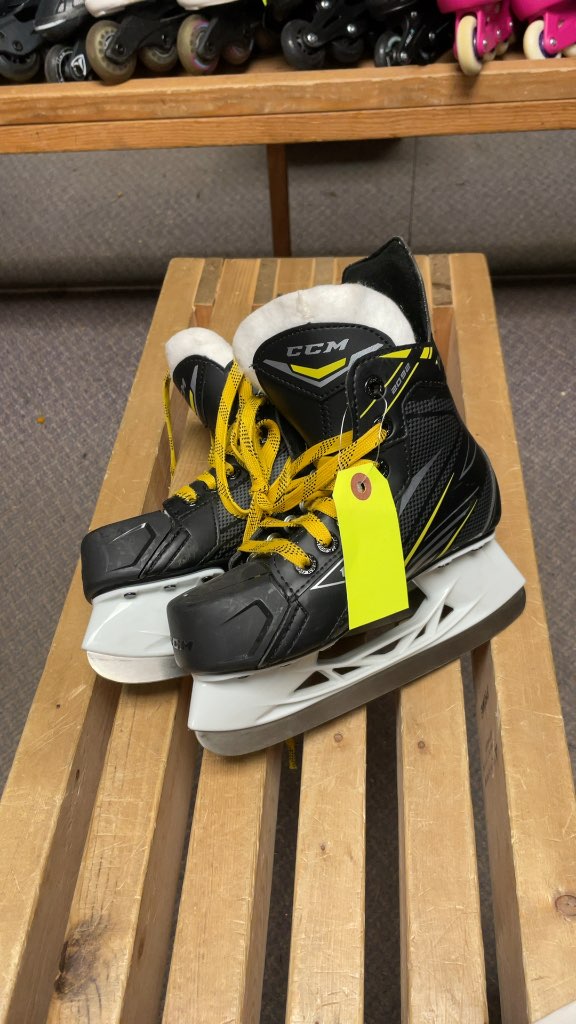 CCM Tacks 2092 Hockey Skates - Size 13C