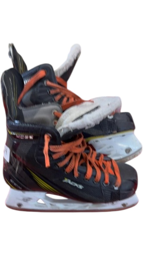 CCM Tacks 4052 Hockey Skates Used Size 4 - image 1