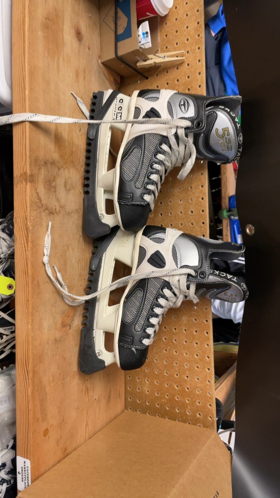 CCM Tacks 552 Hockey Skates - Size 7