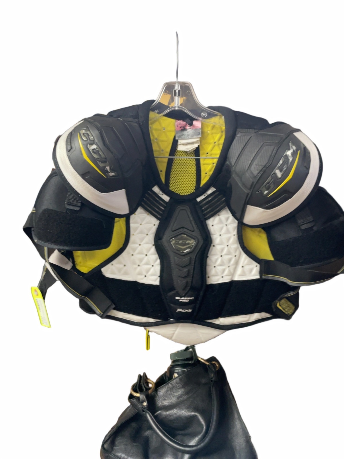 CCM Tacks Classic Pro Hockey Shoulder Pads