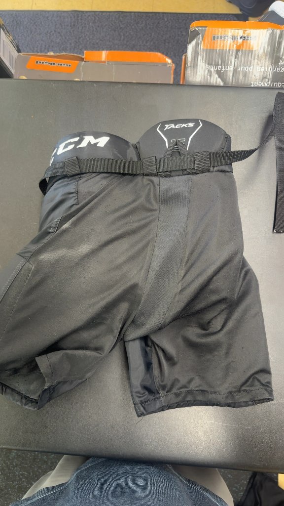 CCM Tacks Youth Hockey Pants Black Medium Used