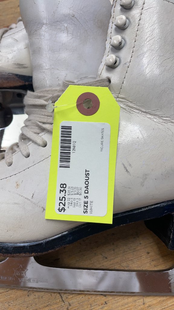 Daoust Figure Skates Size 5