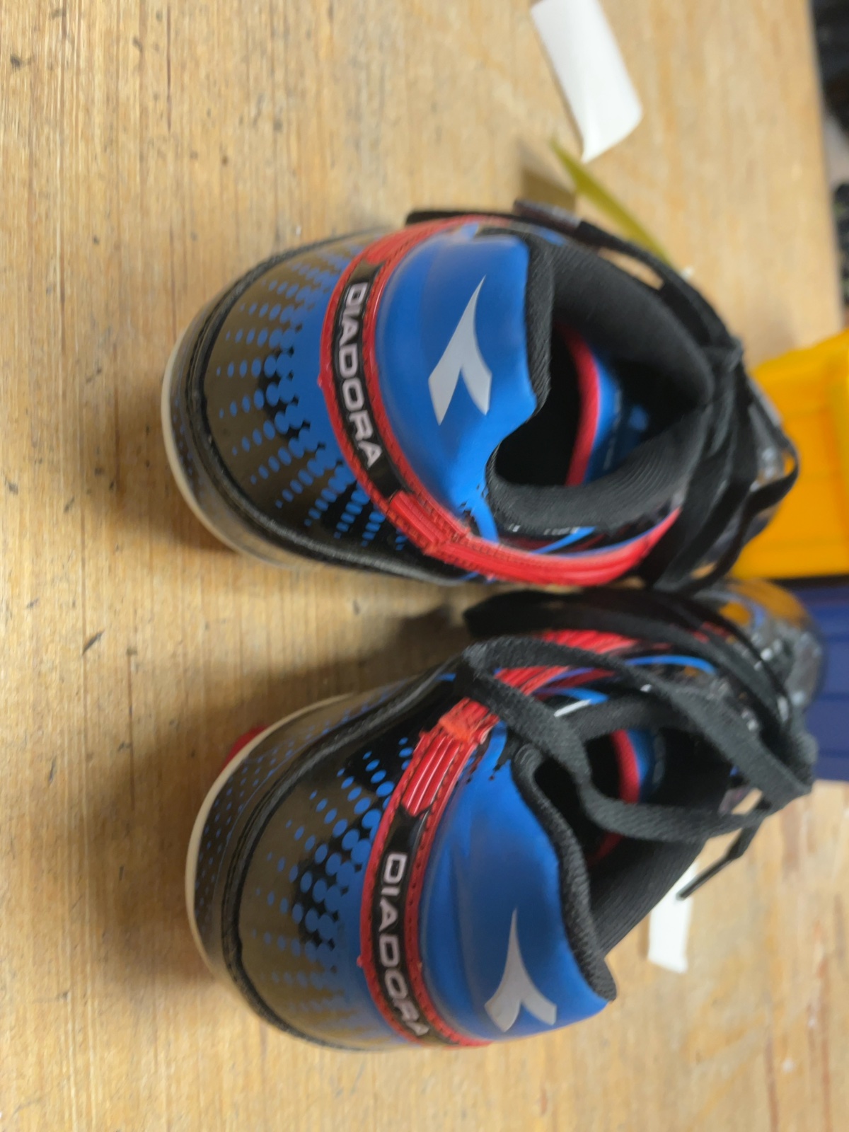 Diadora Soccer Cleats Size 10 Black/Blue/Red