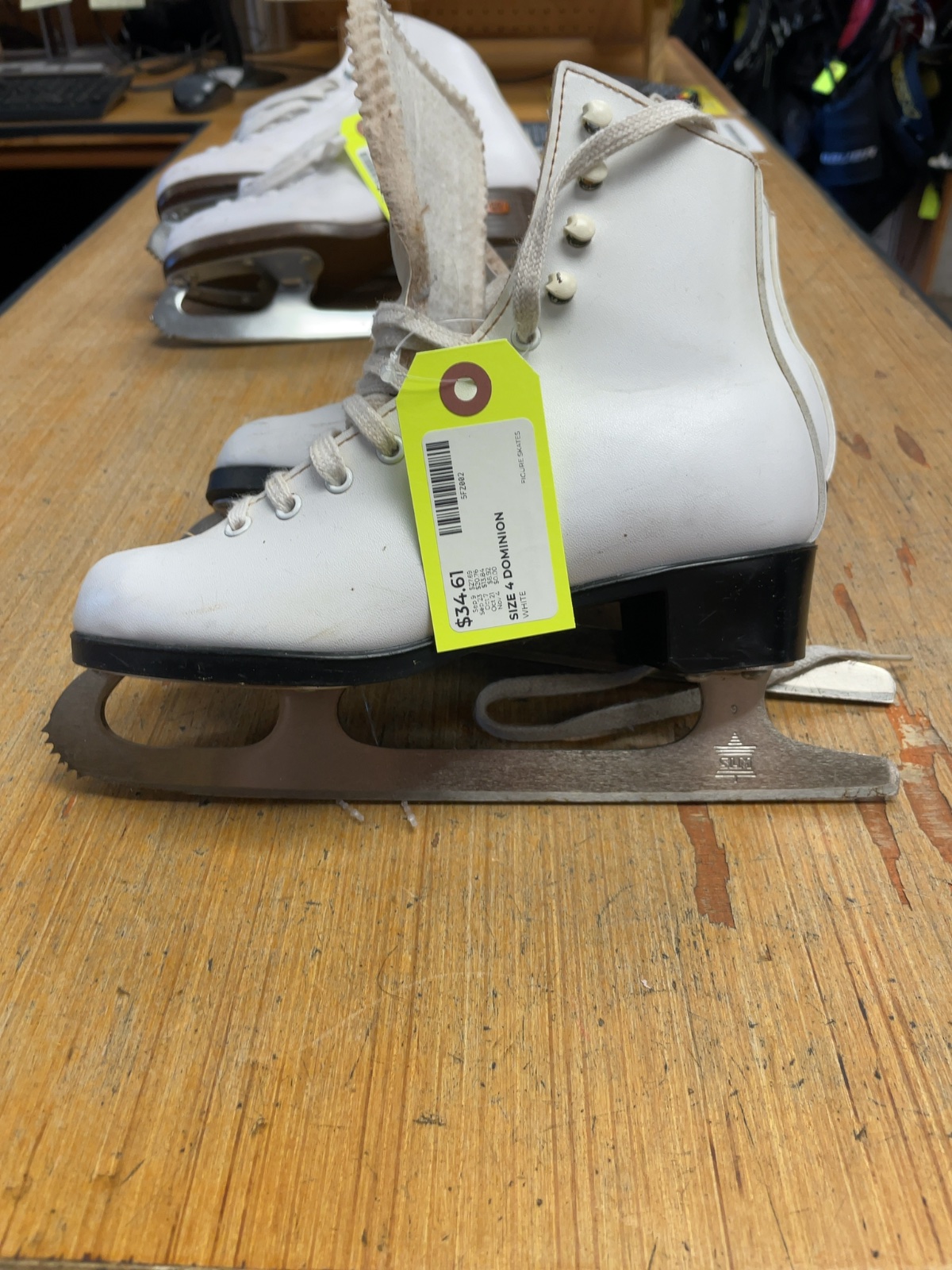 Dominion Figure Skates - Size 4