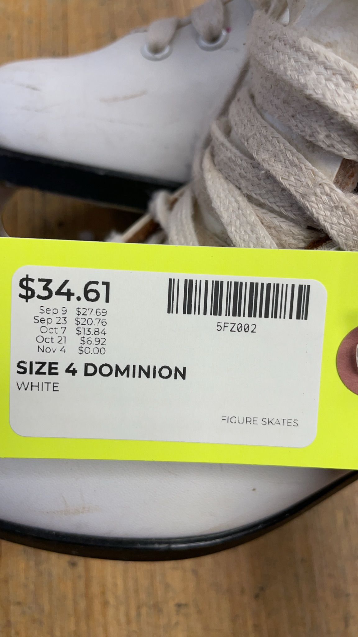 Dominion Figure Skates - Size 4