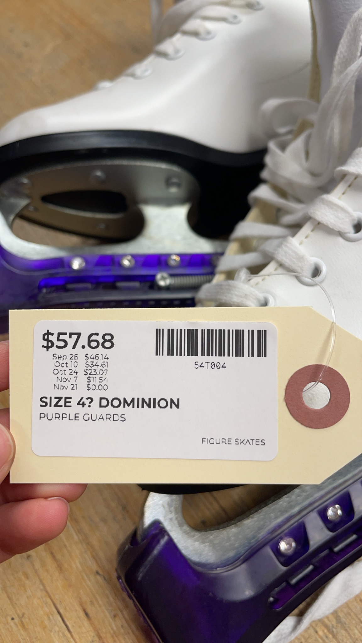 Dominion Figure Skates Size 4 Purple Guards