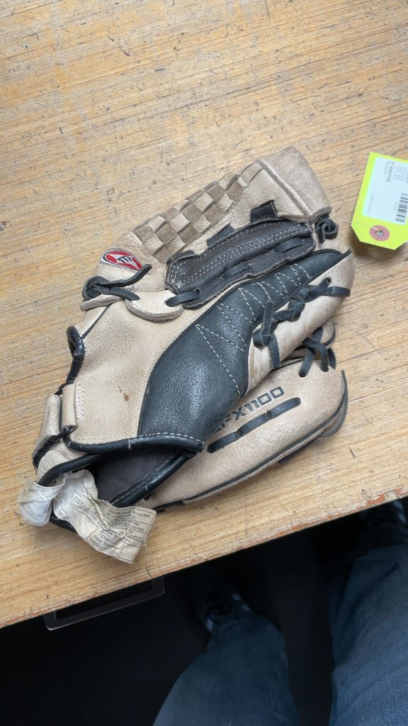 Easton FX1100 11" Baseball Glove