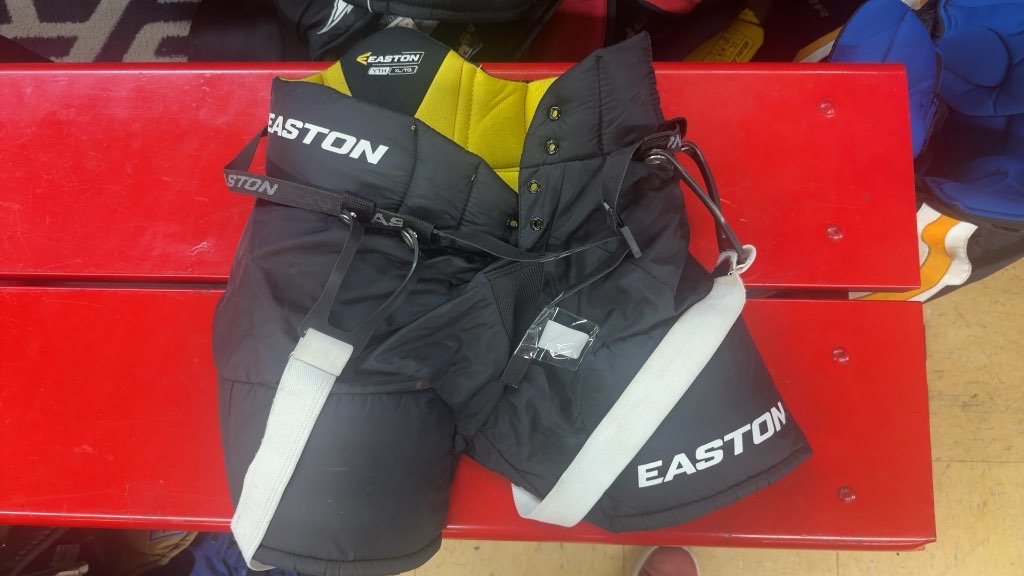 Easton Hockey Pants RS Black Good Condition Youth XL with suspenders