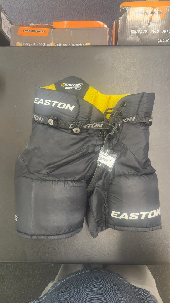 Easton Hockey Pants Youth Small Black Good Condition