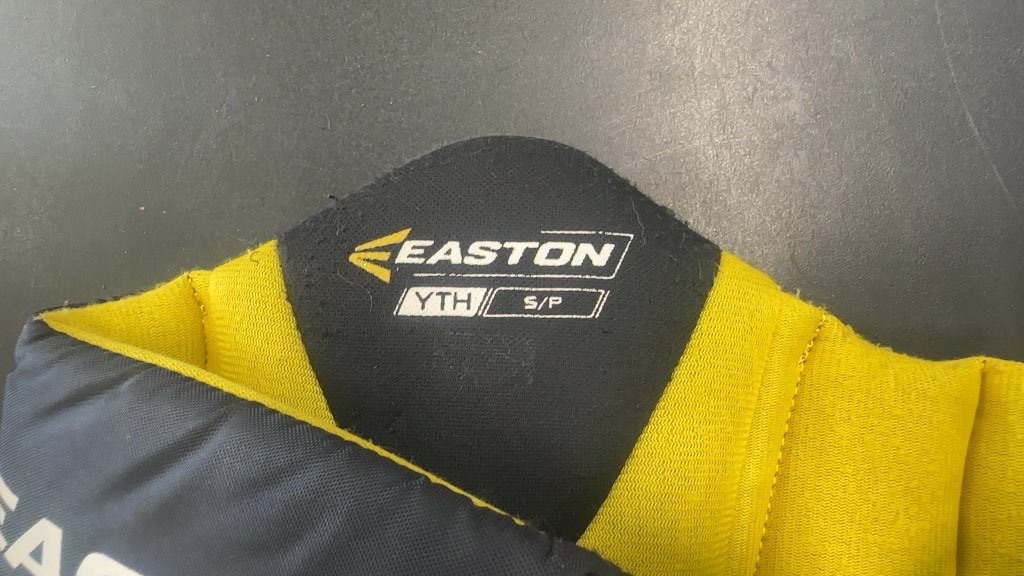 Easton Hockey Pants Youth Small Black Good Condition